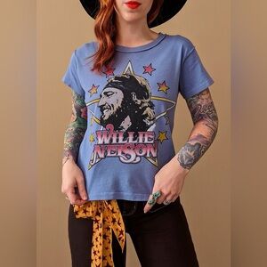 XS NEW Daydreamer Willie Nelson T-shirt